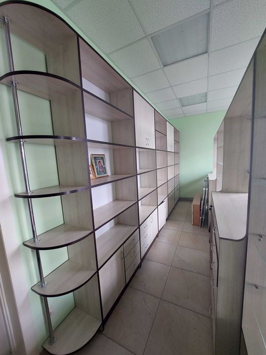 Дешево!!! Нові аптечні меблі. Торговий зал.