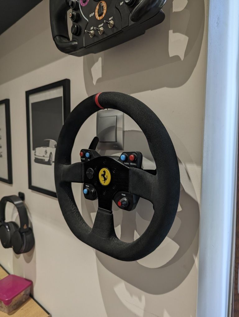 Obręcz thrustmaster ferrari Alcantara