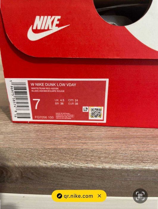 Nike Dunk Low Valentines Day White/Red 38/39 (24-25 cm)