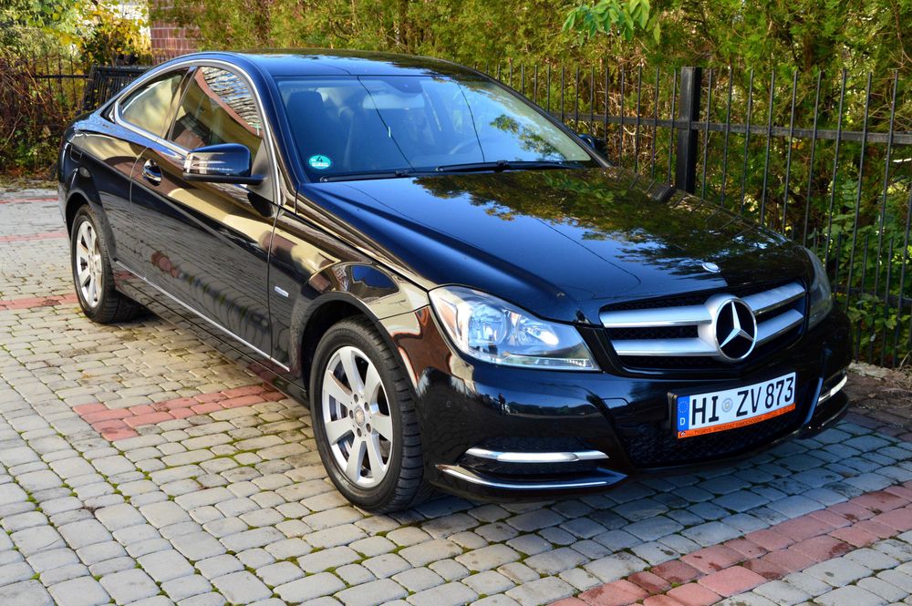 Piękny Mercedes Z Niemiec Klimatron PDC Kompresor