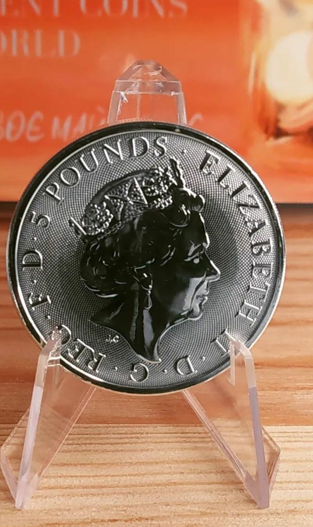 Срібна монета Британії Звірі Королеви