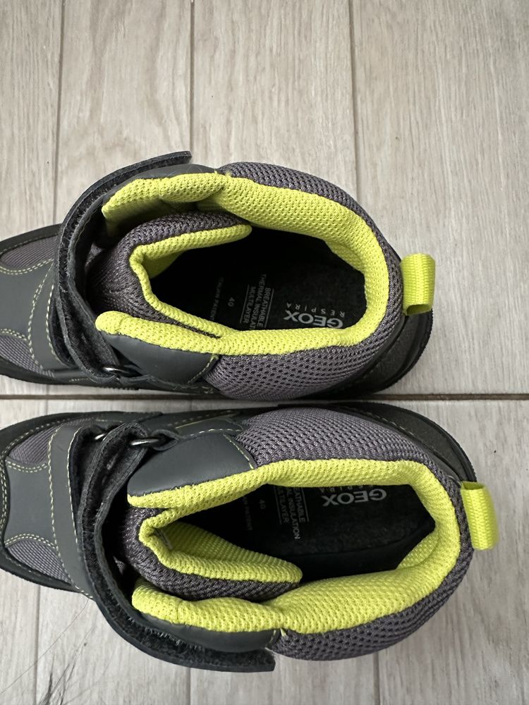 Нові італійські черевики Geox waterproof