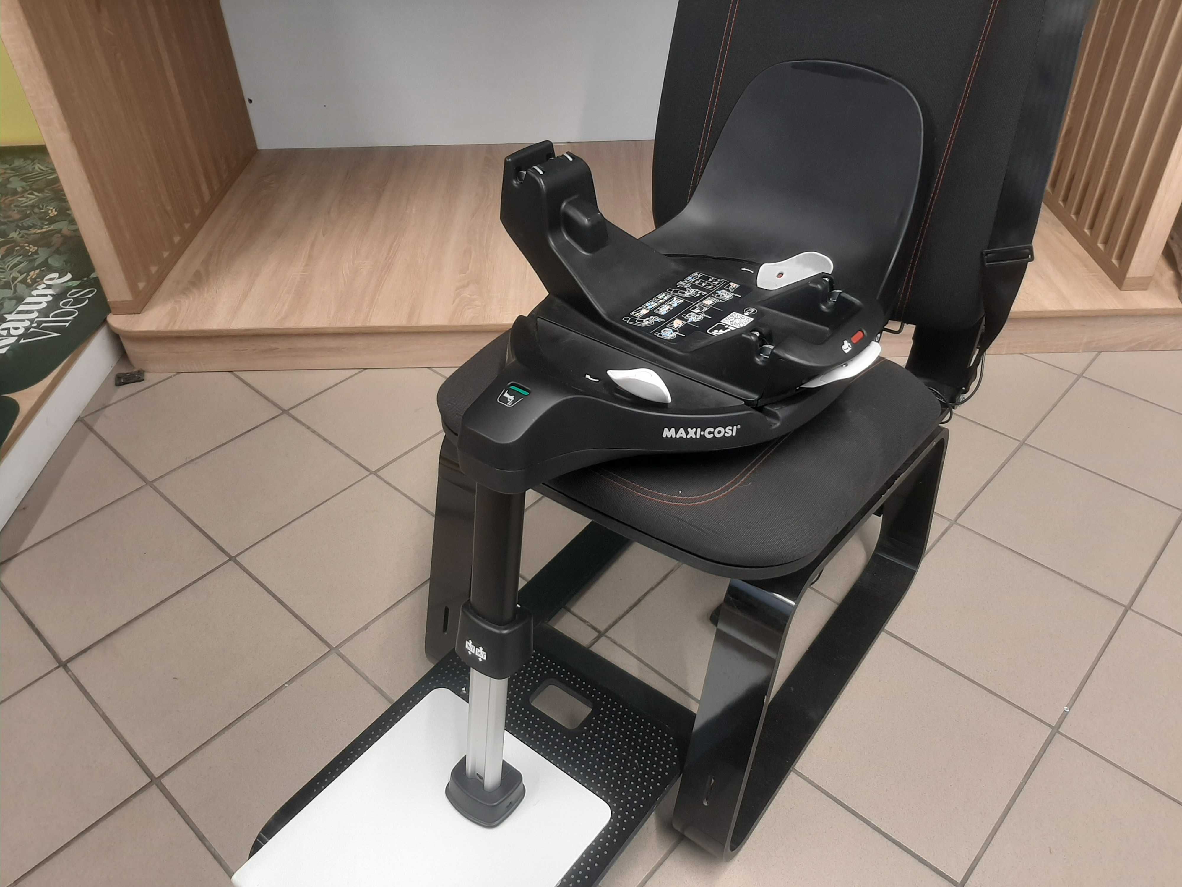 Maxi Cosi Baza do fotelików Familyfix 360 Pro