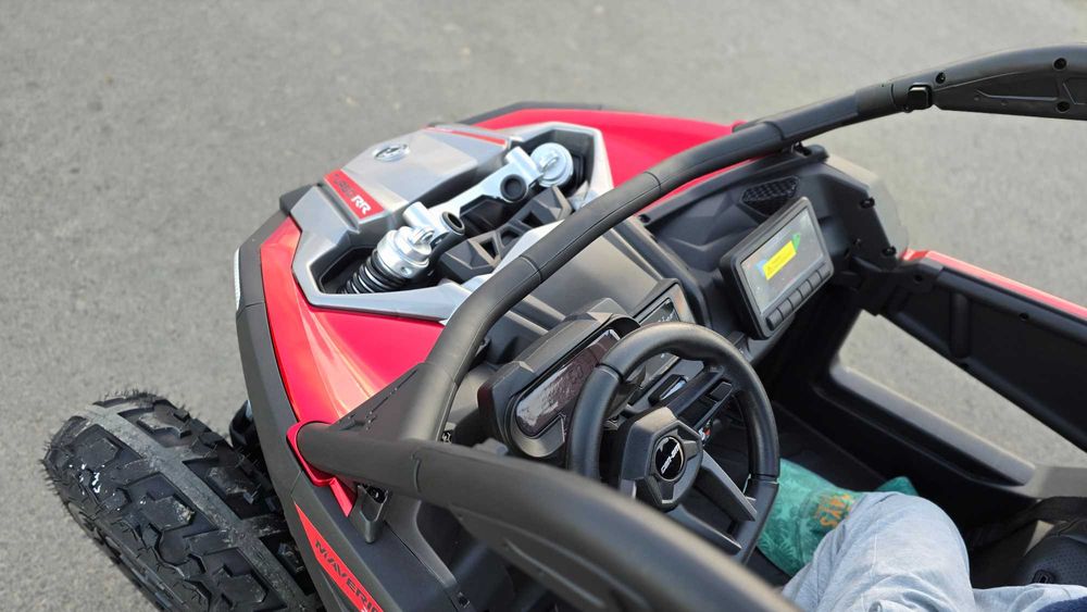 Duże autko CAN-AM Ca001 MAVERICK pompowane koła 800W 24V dla dzieci