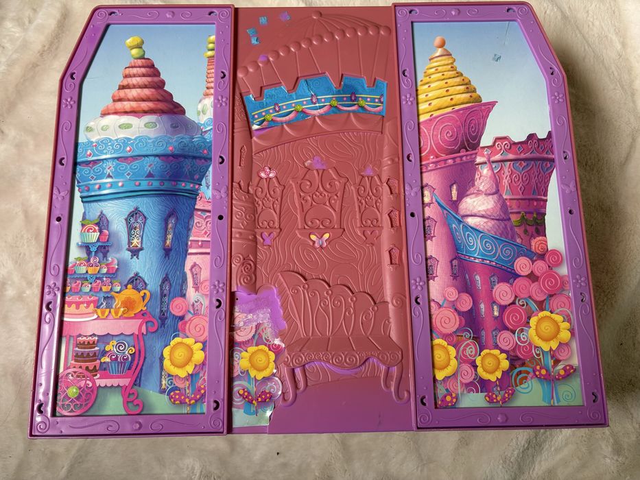 Zamek domek dla lalek walizka Barbie
