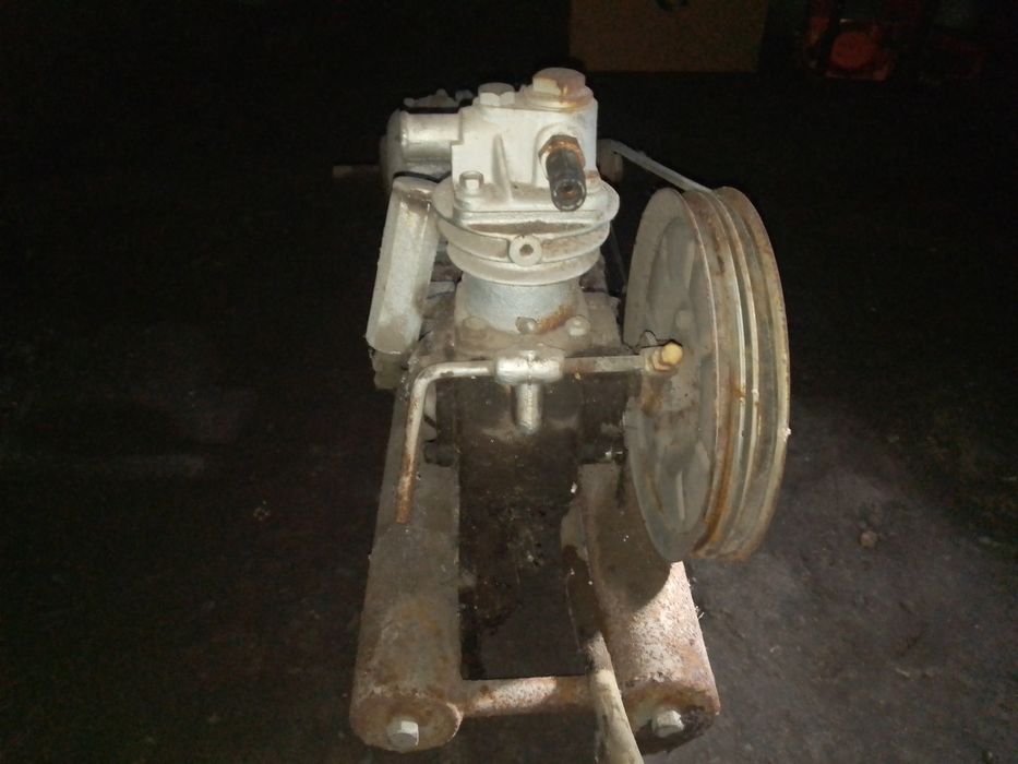 Продам компресор