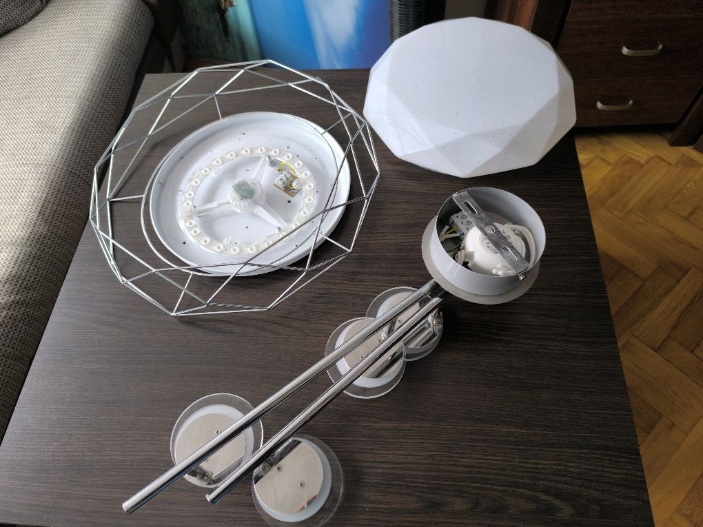 Lampa przysufitowa