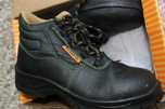 buty trzewiki glany czarne ocieplane zimowe ochronne obuwie BHP