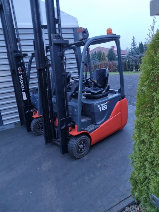 Wózek widłowy elektryczny Toyota Triplex 2015rok