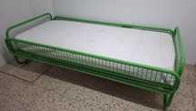 Cama e colchão incluídos