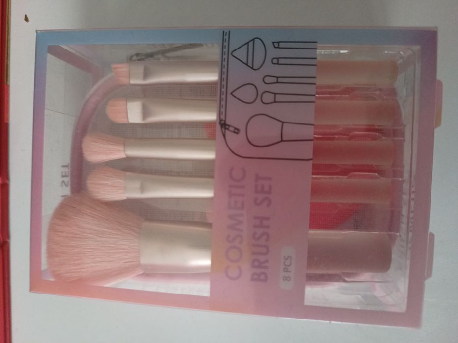 Zestaw nowych cieni tuszu pudru pędzli