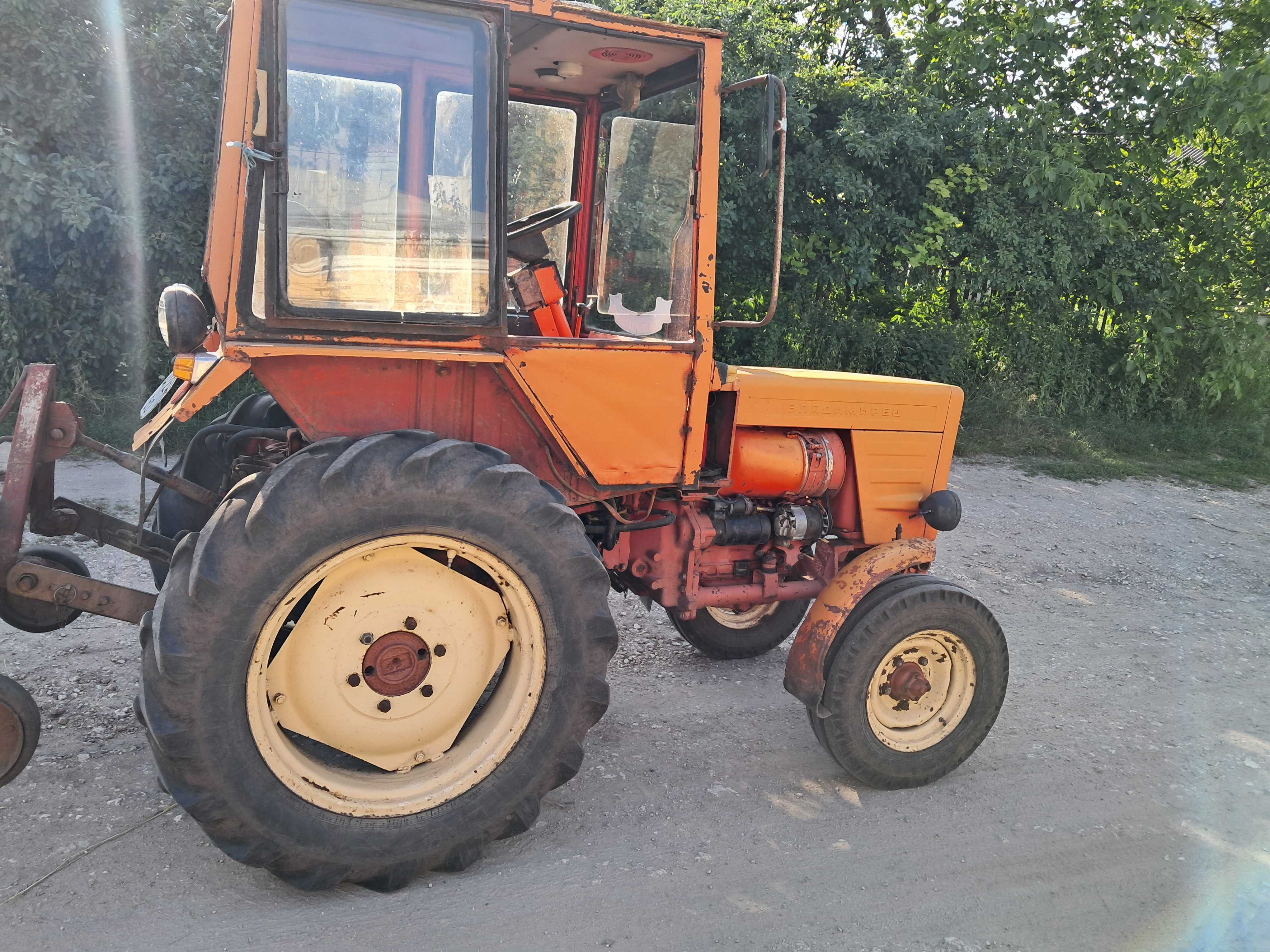 Трактор хтз  т25