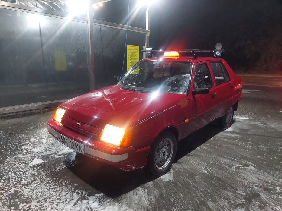 Заз  славута   на полно  ходу  по городу га 10