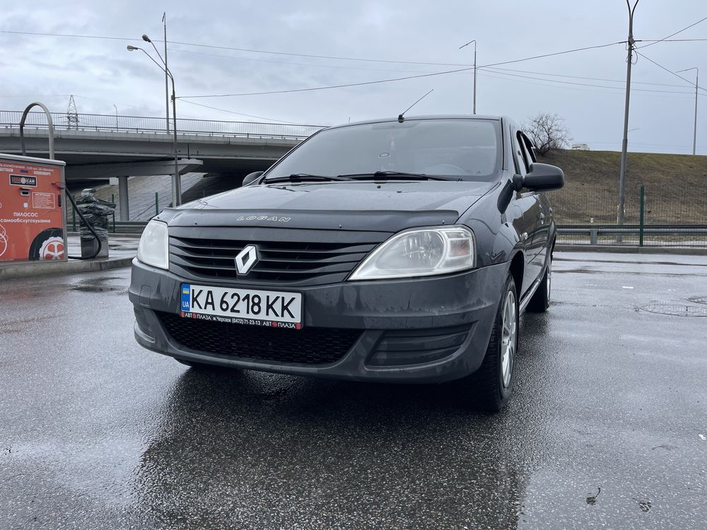 Renault Logan 2010 1.4