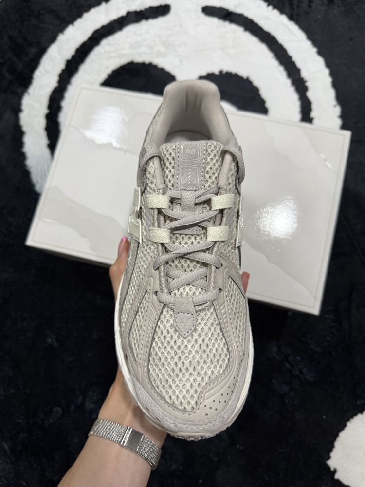Оригінальні кросівки New Balance 1906R Grey Days 2002 990 993
