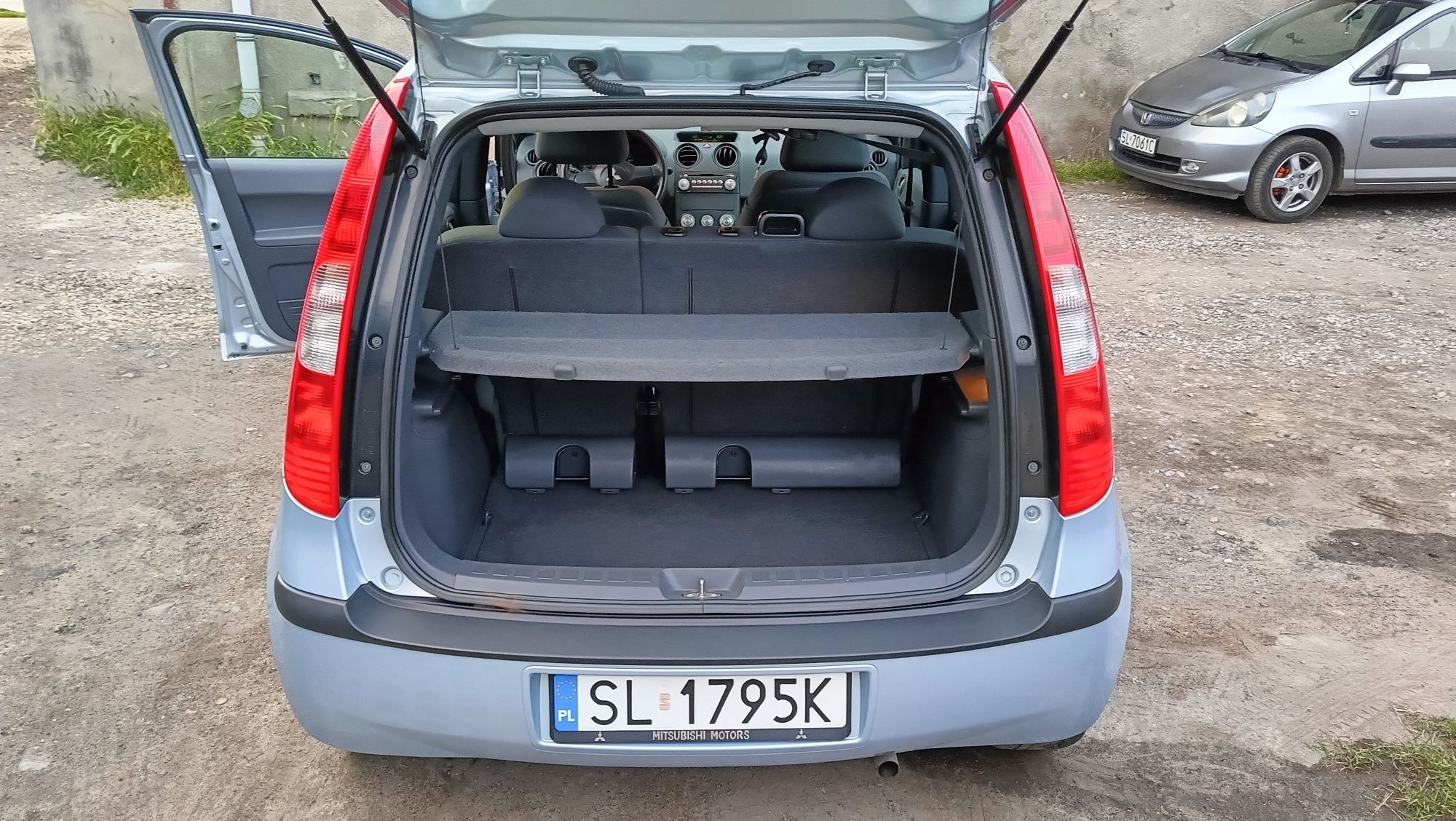 Mitsubishi Colt 1.3 2004r
