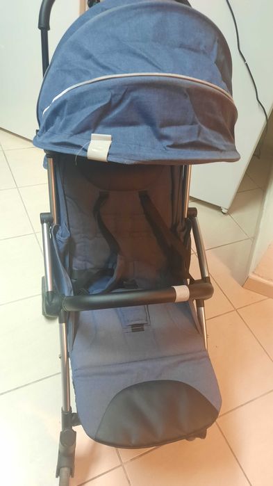 Carrinho bebé da Chicco compacto