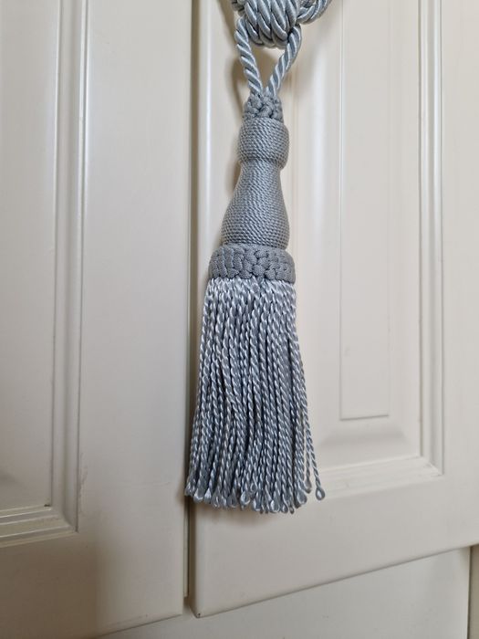 Chwost , szary , grafitowy , duży,  61cm , piekny jak nowy