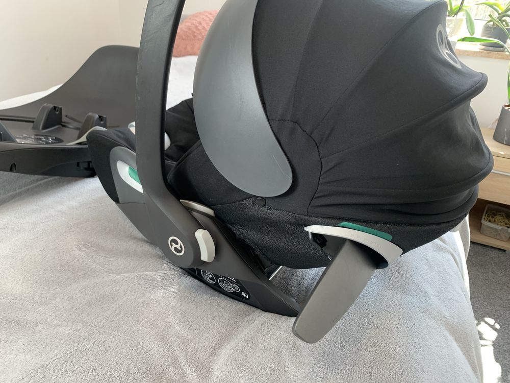 Fotelik z bazą obrotową Cybex Cloud Z2 I-Size Plus Deep Black 0-13Kg