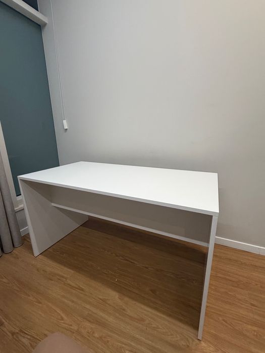 2 Secretarias brancas (1400X700X750a)