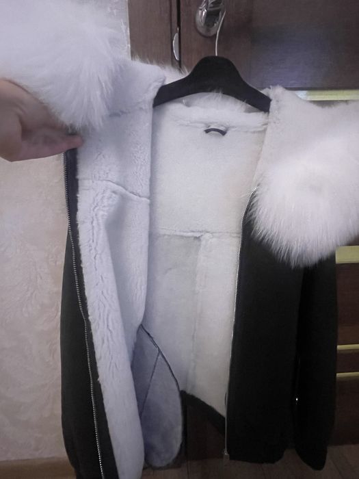 Куртка женская кожаная с мехом песца