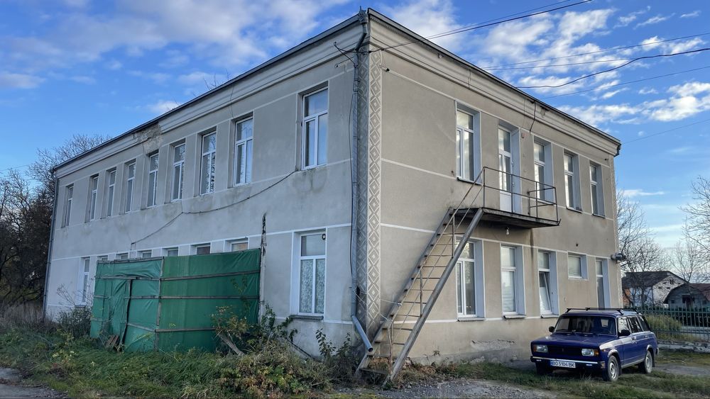 Продаж великого складського комплексу 8300 м.кв.