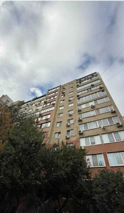 Продам 3-х ком 130м  ГОВОРОВА/ Армейская рядом ПАРК