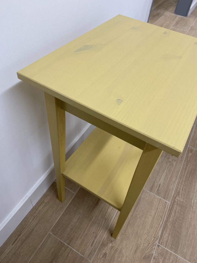 Mesa Cabeceira Hemnes