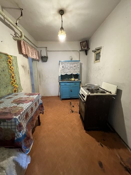 Будинок в селі Глибочиця