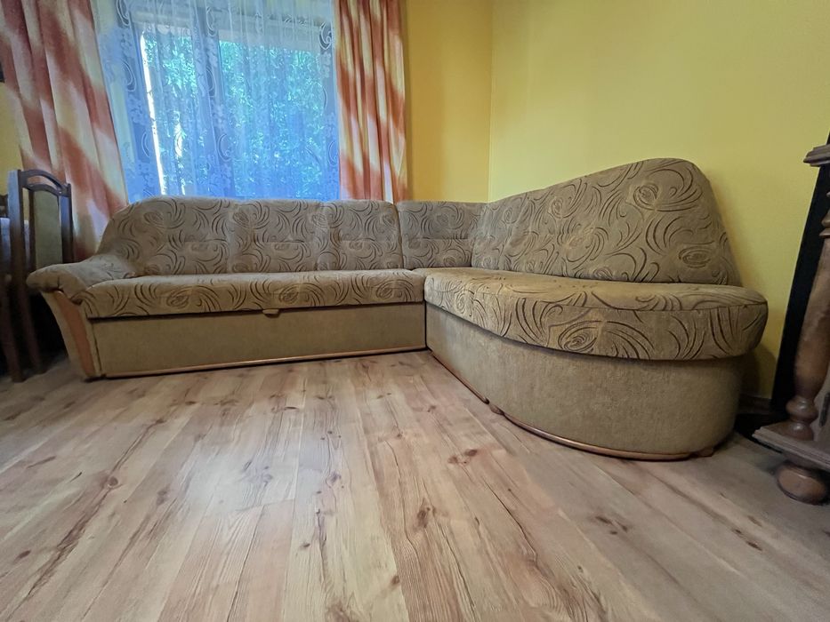 Naroznik prawo stronny 240x200