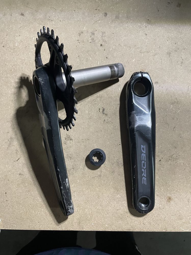 Pedaleiro Shimano Deore M6100