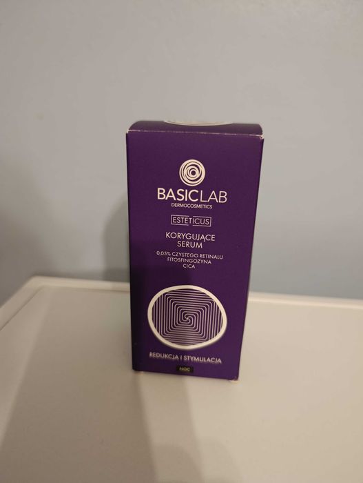 Korygujące serum 0,05% czystego retinalu Basiclab