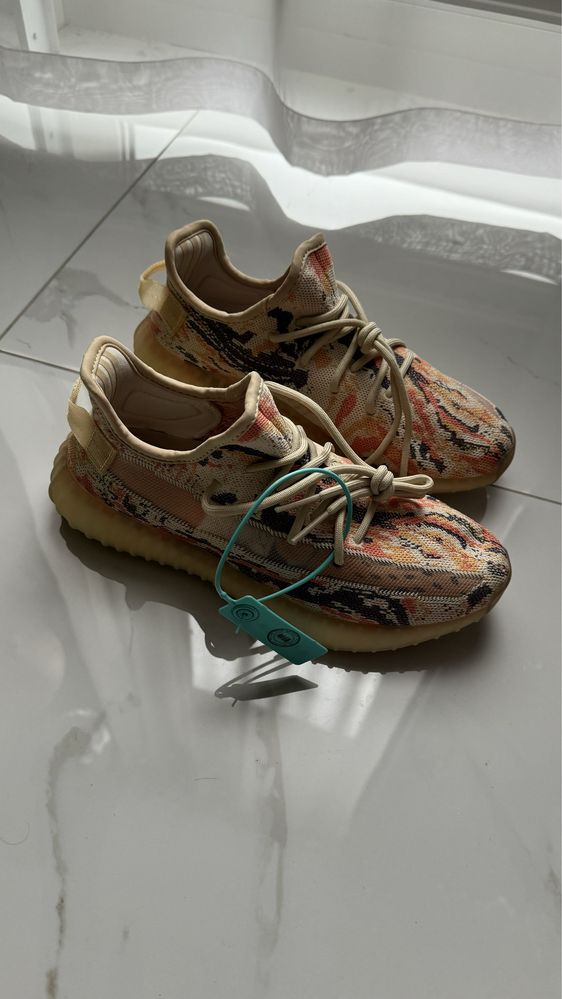 Кросівки Adidas Yeezy