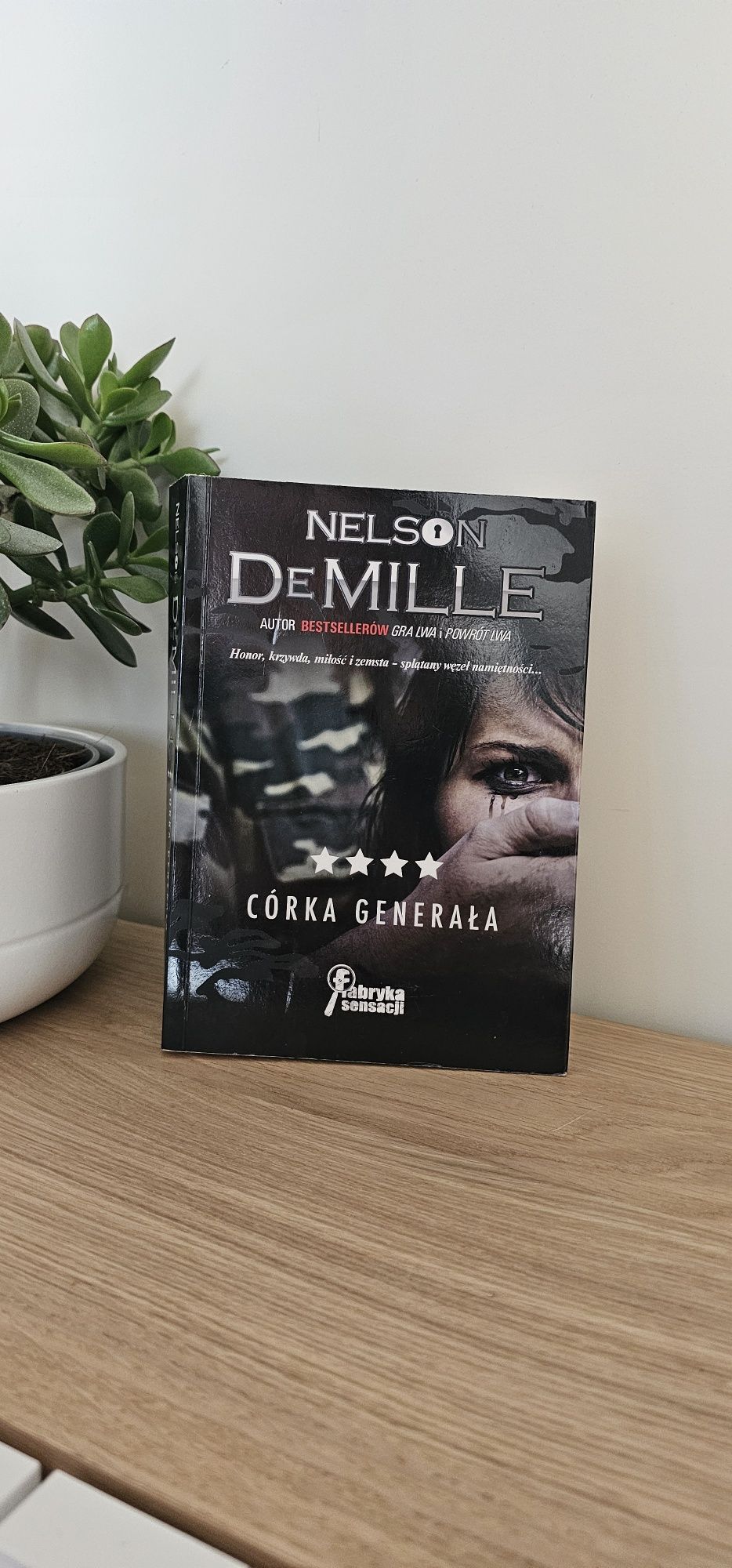 Nelson DeMille - córka genarała