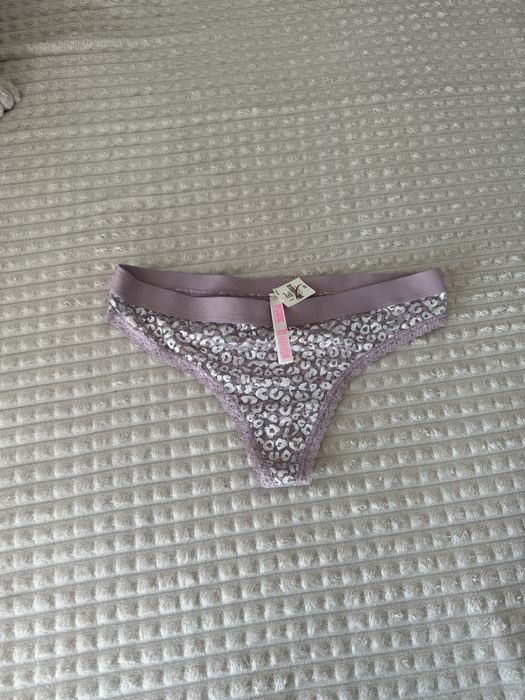 Majtki stringi Victoria’s secret fioletowe ze srebrnym z metka orygina