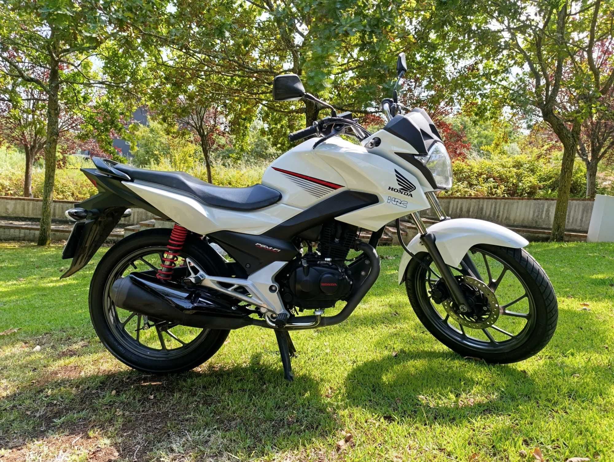 Honda cb 125 f em ótimo estado de conservação