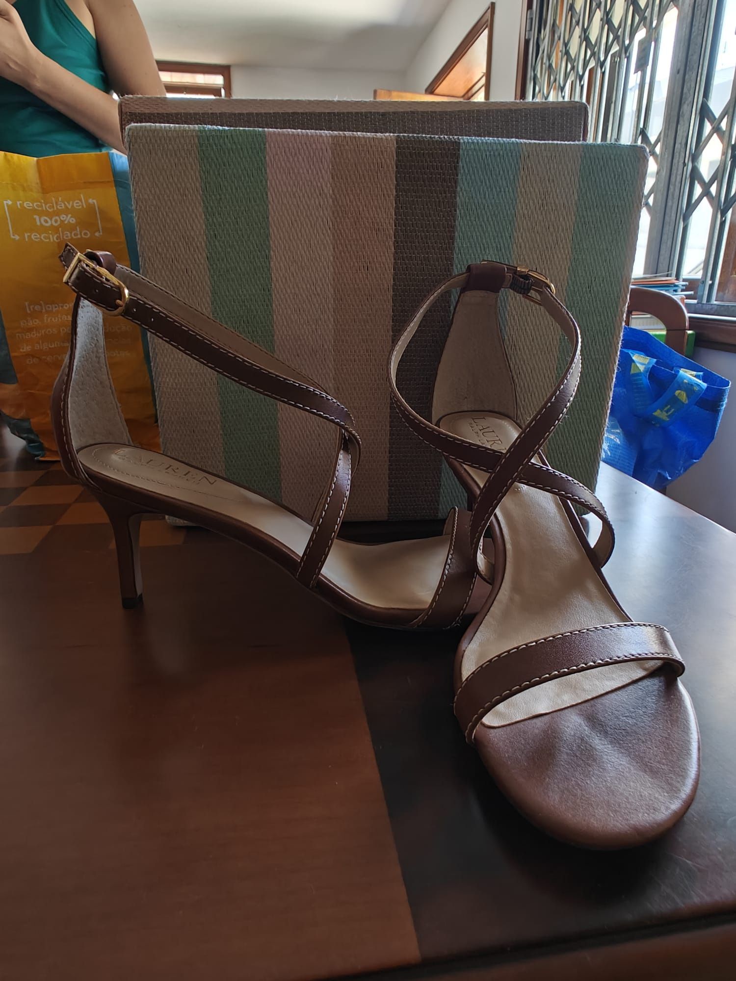 Sandálias Ralph Lauren novas 40