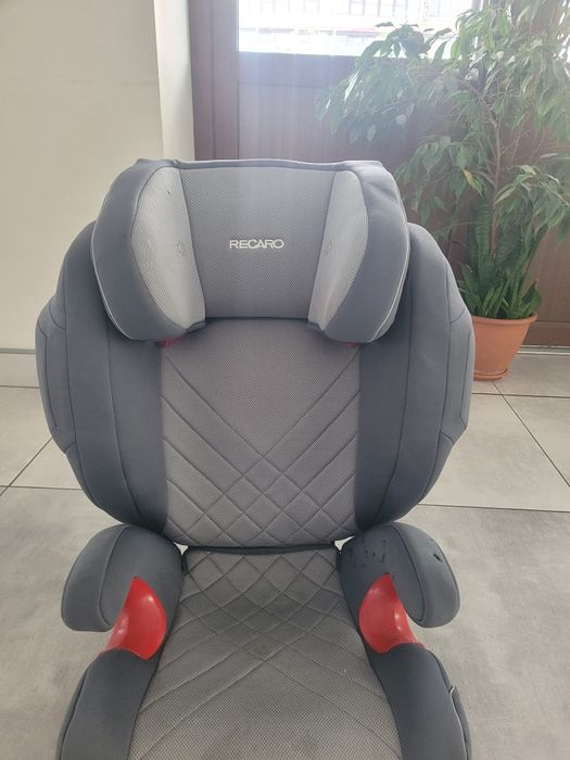 Детское автокресло Recaro Monza nova.