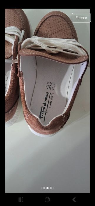 Sapatos camurça castanhos