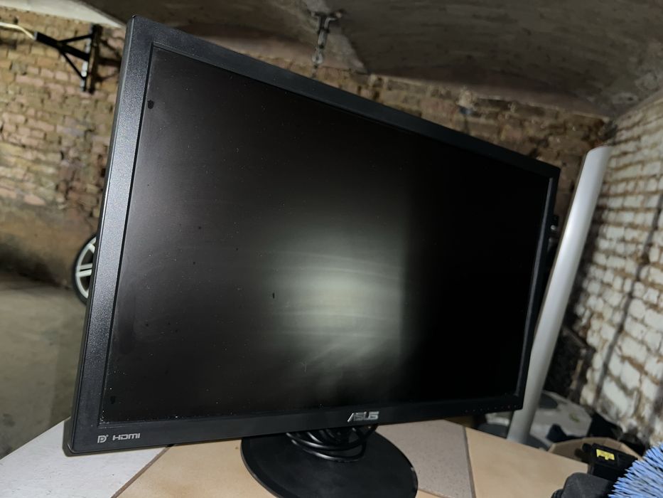 Monitor ASUS VP247QG 23.6” Full HD 75Hz – Stan Idealny – HDMI