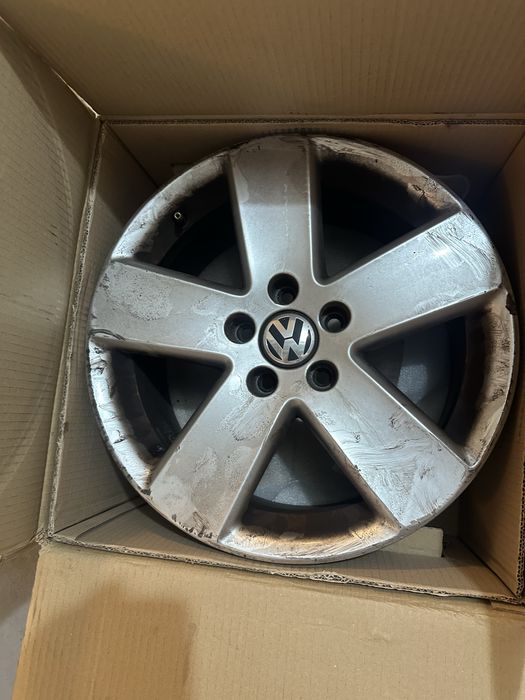 Felgi  Passat b 6 orginalne.