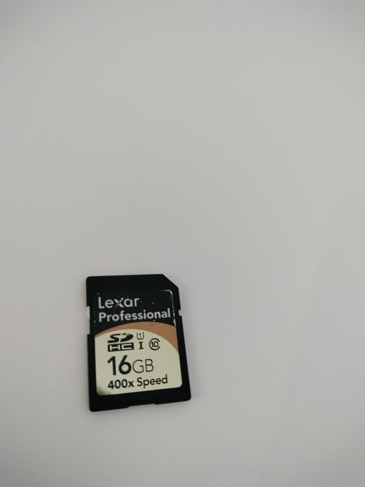 Kit Nikon D3200 + lente 18-55mm+cartão+mala