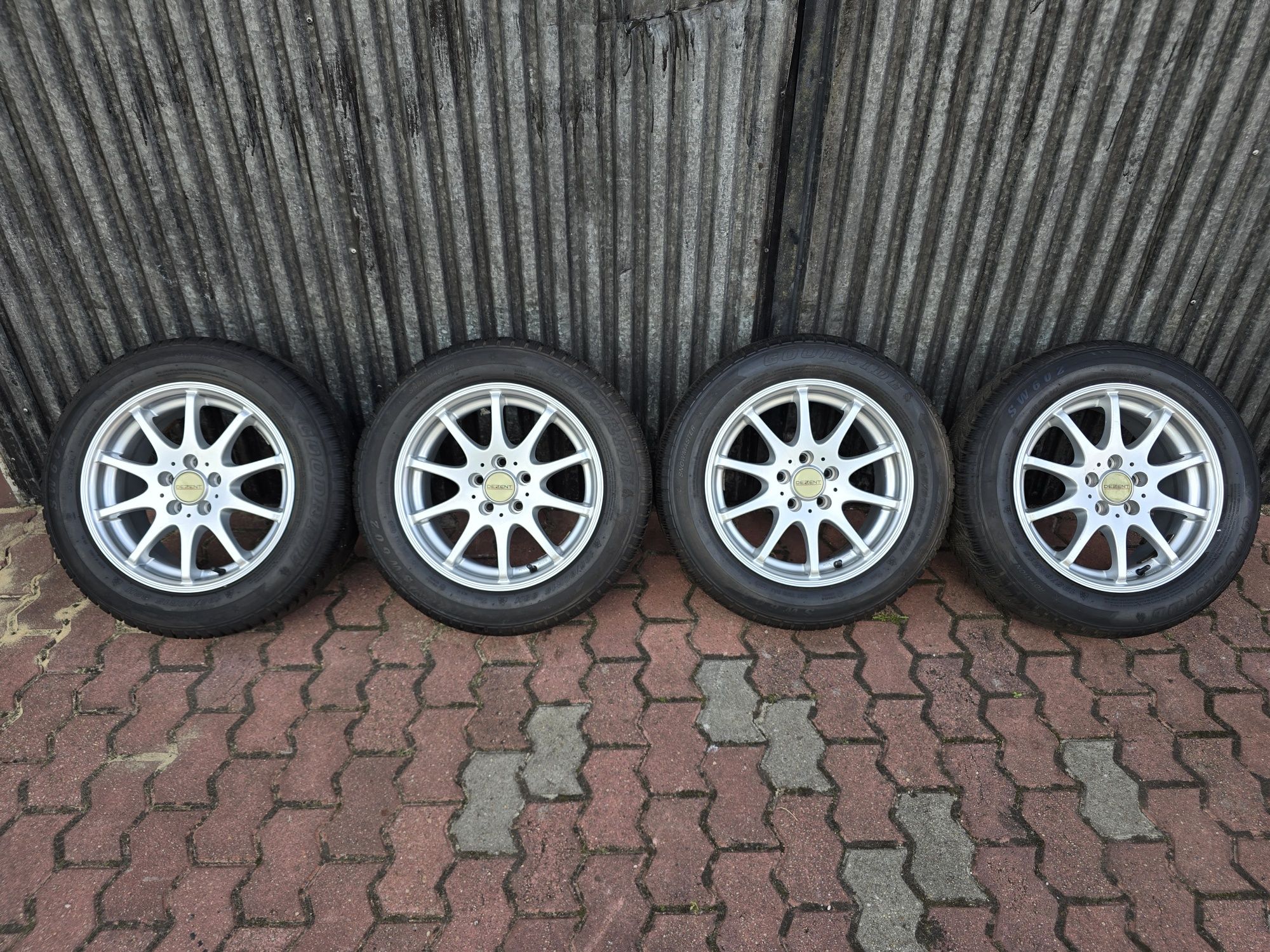 Felgi z oponami 195/60R15 VW Polo 5x100 Golf Skoda Fabia Rapid Praktik