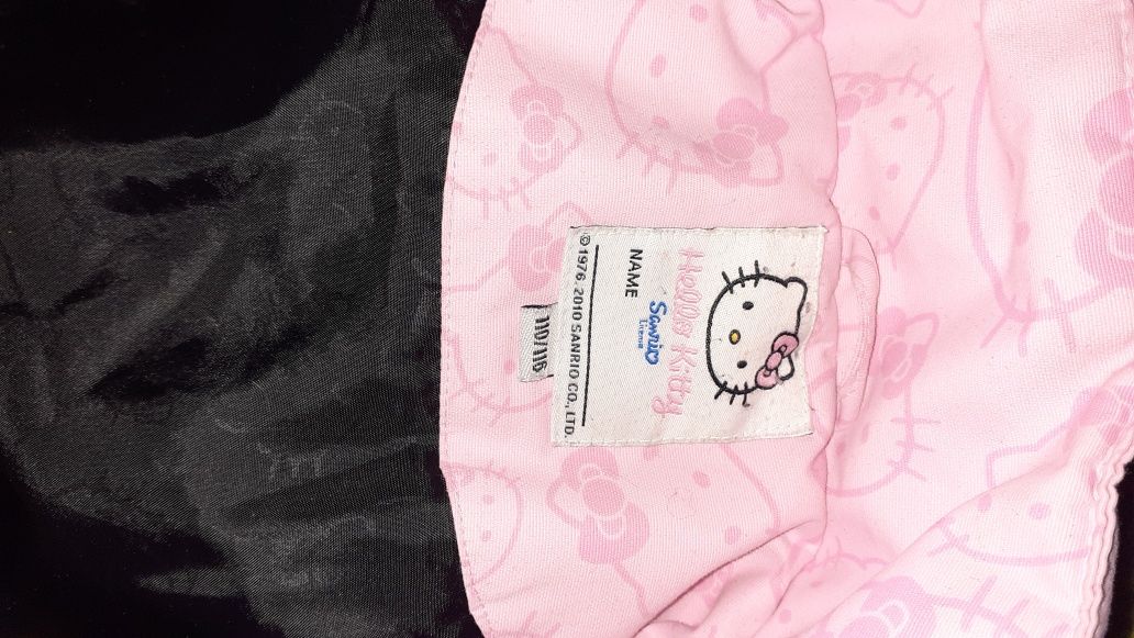 Hello Kitty kurtka rozmiar 116 stan dobry