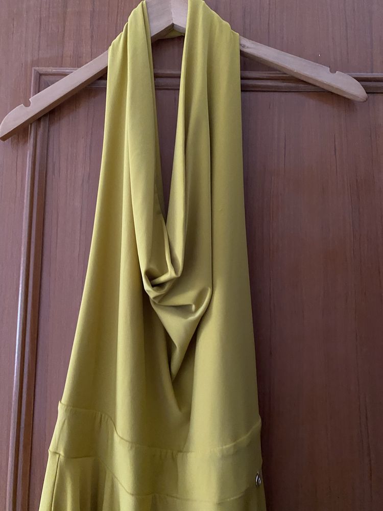 Vestido sem costas