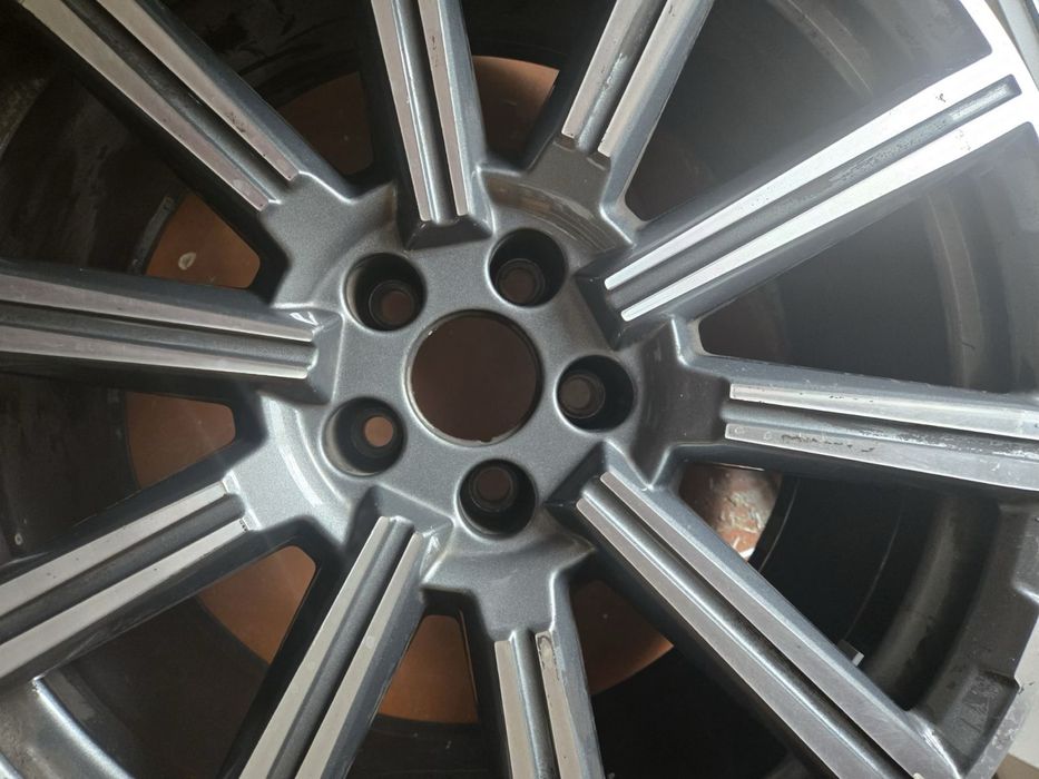 Диск Audi Q7 r20 оригінал