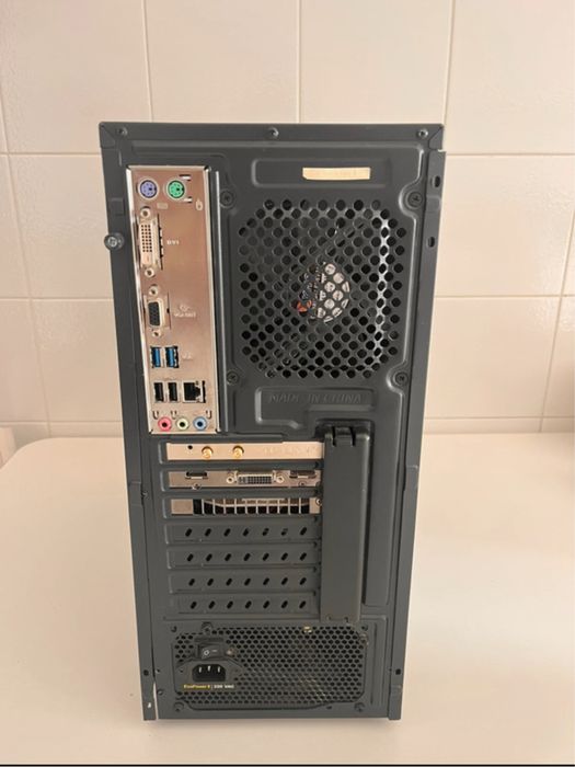 Computador - i3 / gtx 950 / ssd 222gb / 8gb ram