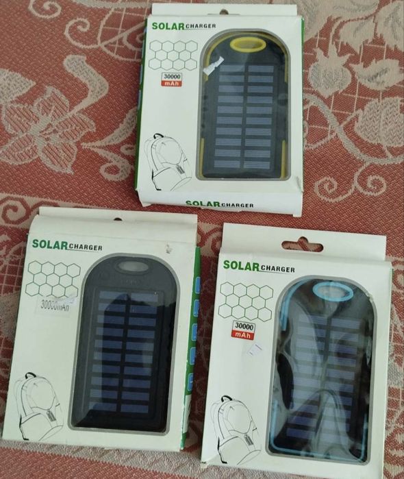 Power bank Solar PB 30 000 mAh на сонячній батареї з протиударним