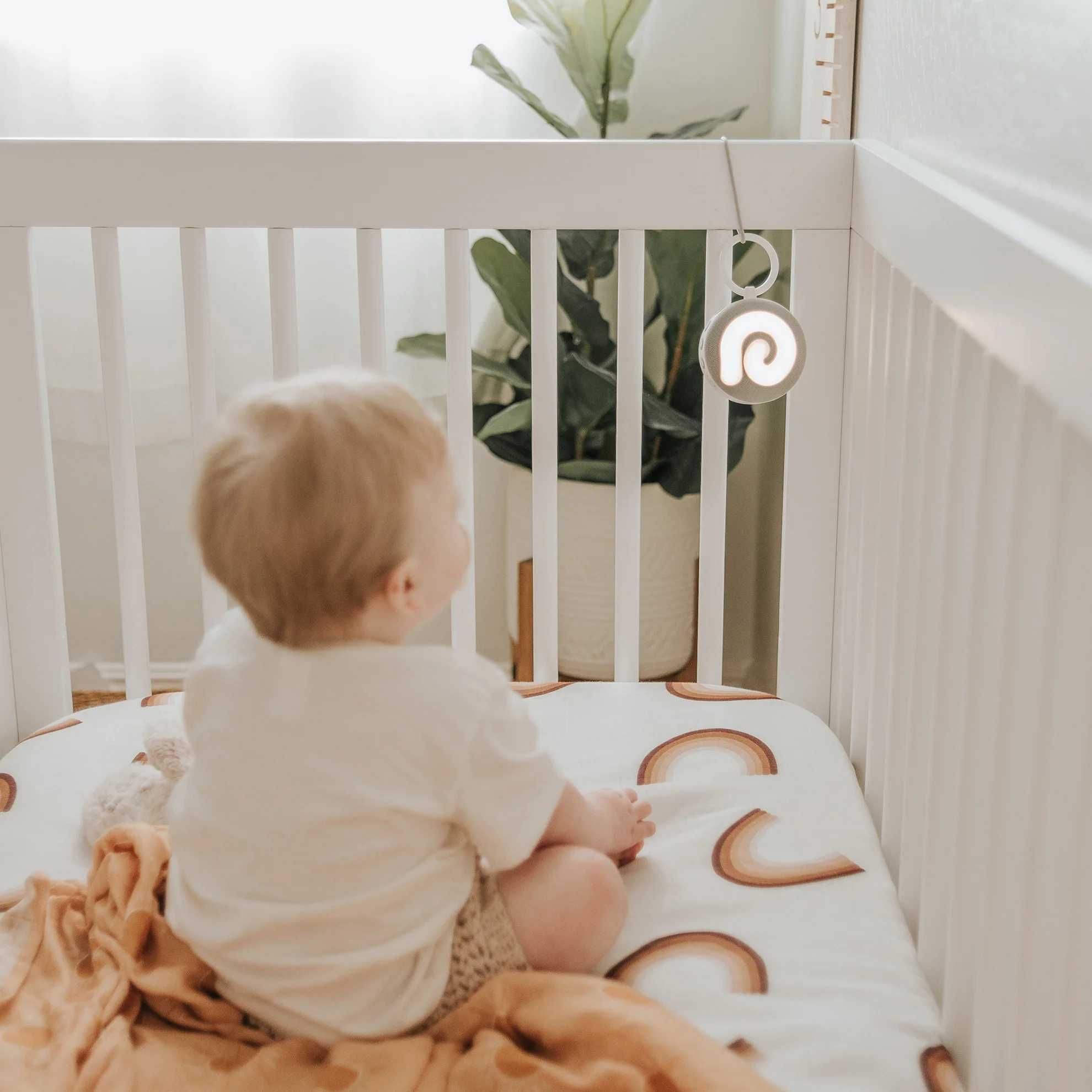 Звукова машина Baby - Dreamegg D11 для сну дитини з нічником