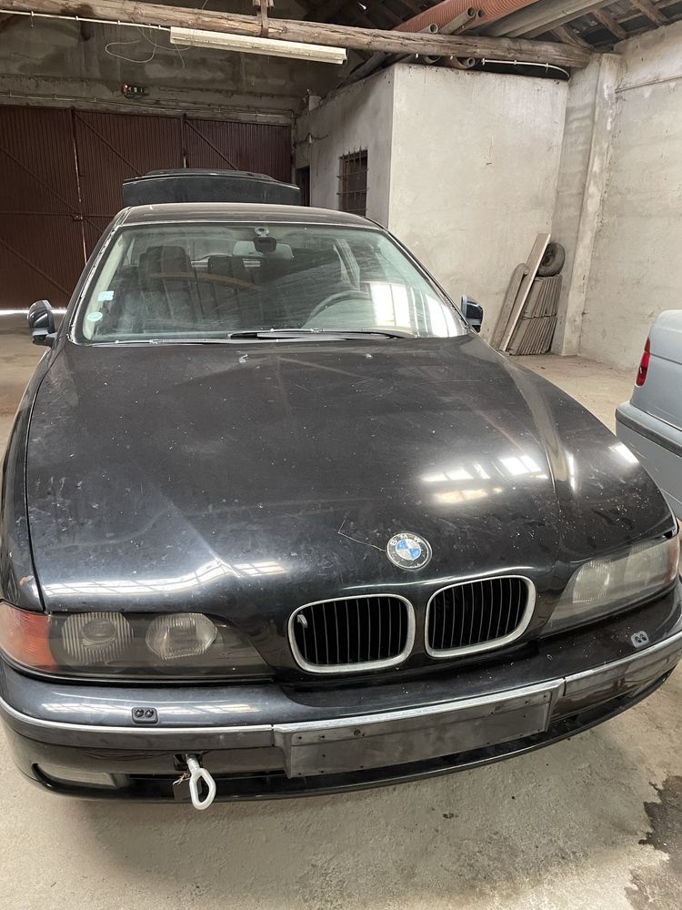 Vendo peças bmw e39 523i/ 525i impecavel capô parachoques